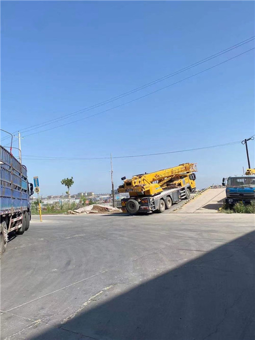 长安区25吨吊车的租赁价格大概是多少？